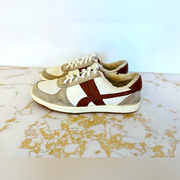 Tory Burch Shoes - 🔥🔥FINAL CLEARENACE 🔥🔥 TORY BURCH Hank Mixed Leather Retro Sneakers